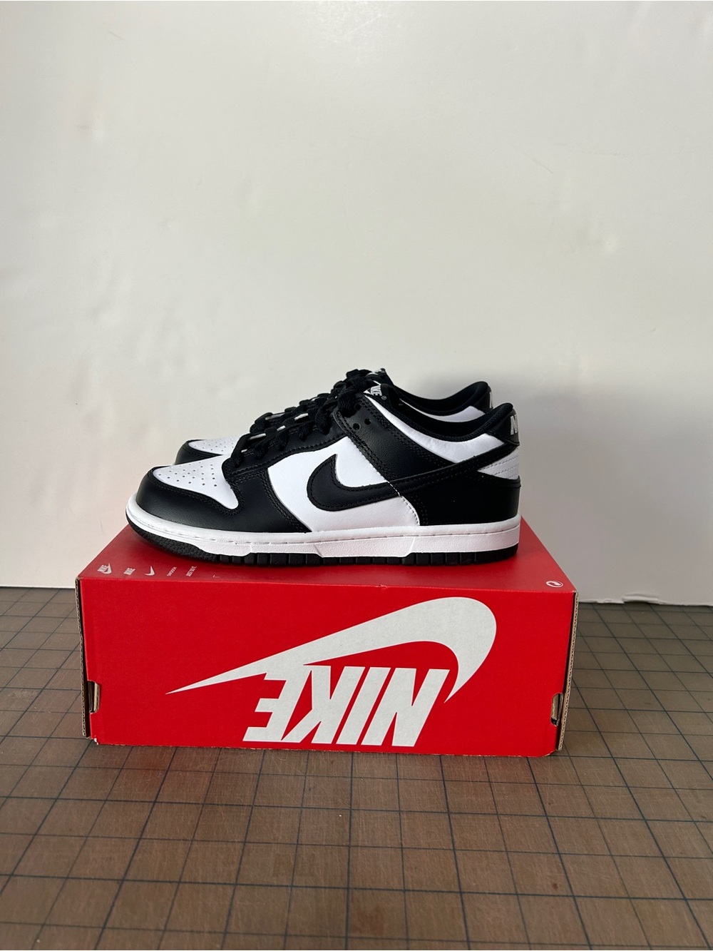 Nike Dunk Low GS ‘Panda’